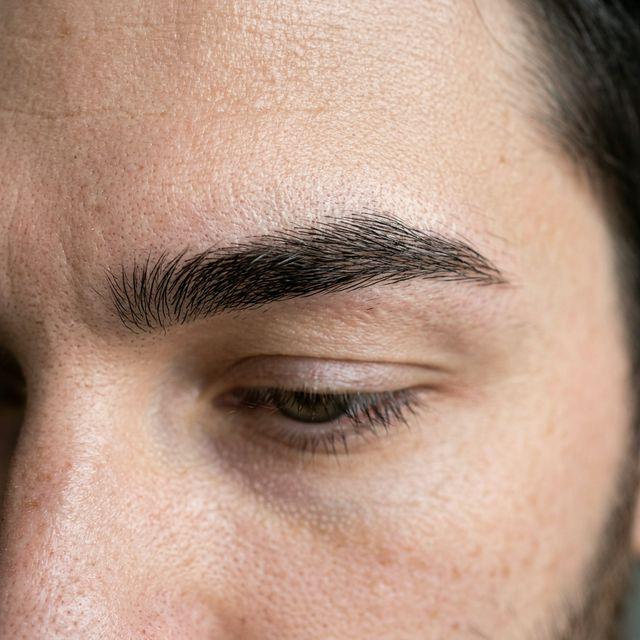 Microblading pour homme : est-ce fait pour vous ?